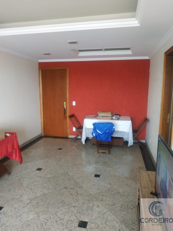 Apartamento à venda com 3 quartos, 130m² - Foto 9