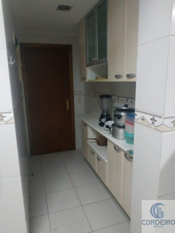 Apartamento à venda com 3 quartos, 130m² - Foto 22