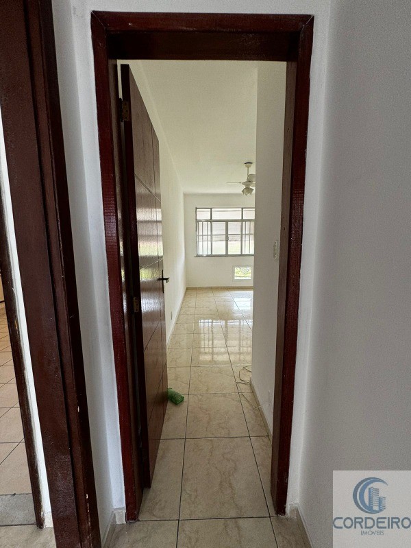 Apartamento para alugar com 2 quartos, 117m² - Foto 3