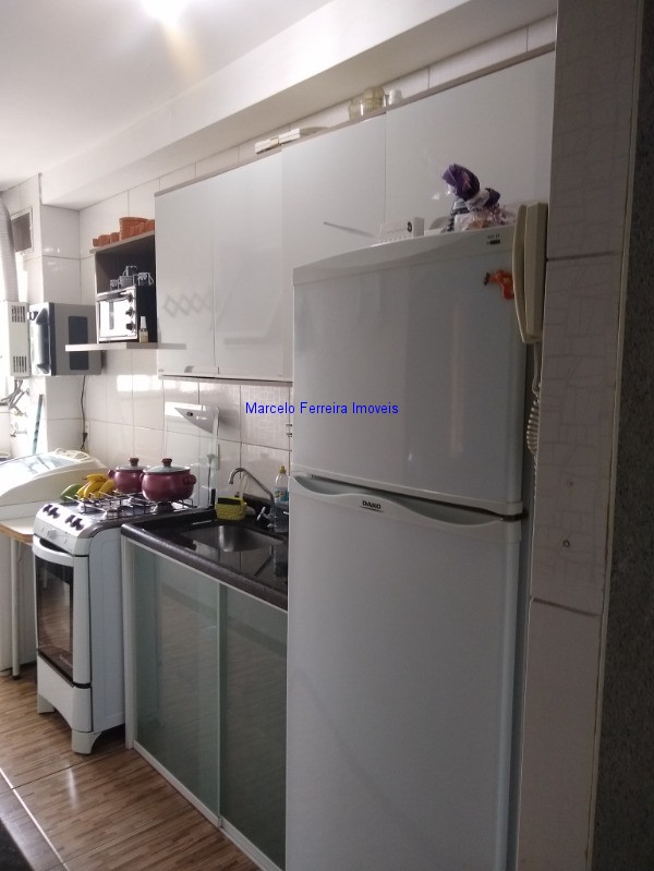 Apartamento à venda com 3 quartos, 56m² - Foto 3