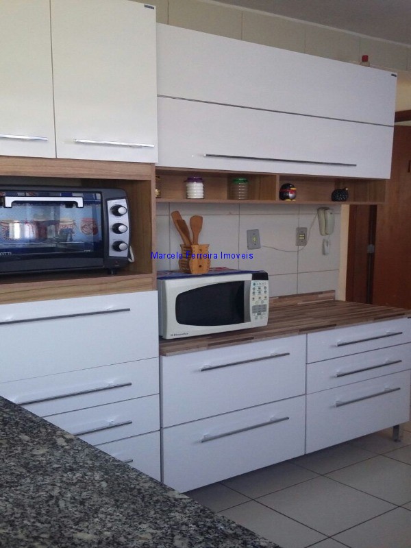 Apartamento à venda com 2 quartos, 65m² - Foto 1