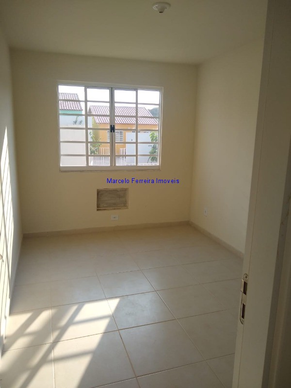 Casa à venda com 2 quartos, 52m² - Foto 5