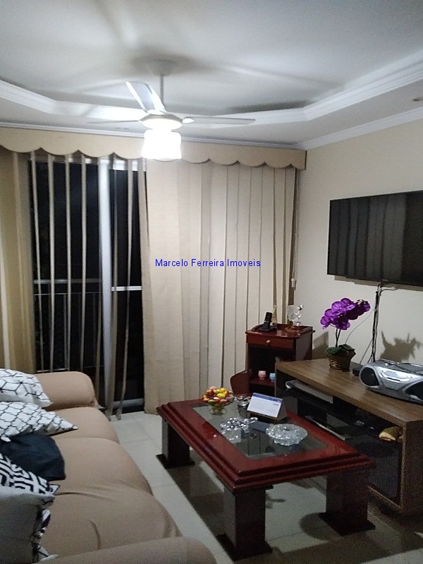 Apartamento à venda com 3 quartos, 56m² - Foto 3