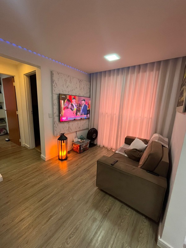 Apartamento à venda com 2 quartos, 8m² - Foto 5