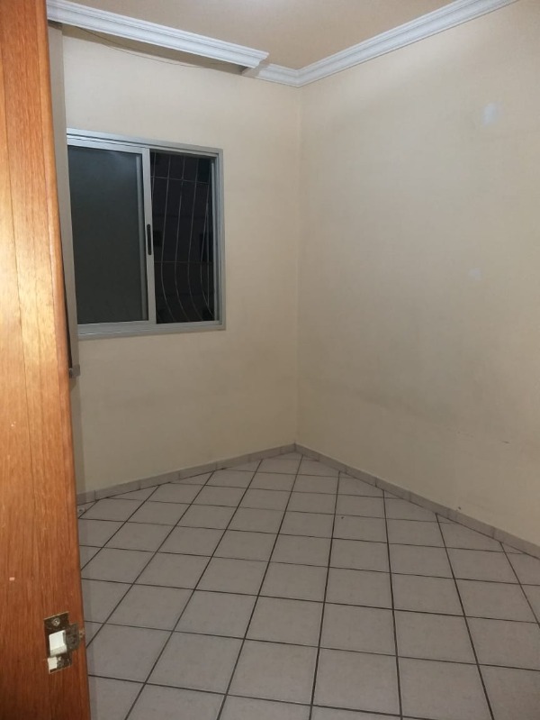 Apartamento à venda com 3 quartos, 45m² - Foto 1