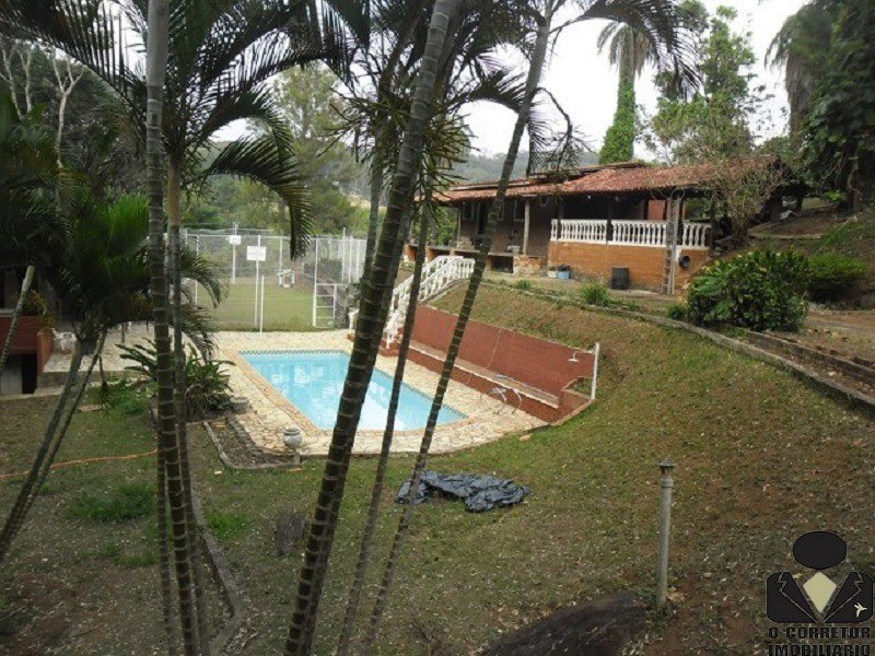 Fazenda à venda com 4 quartos, 11000m² - Foto 1