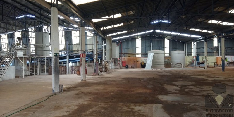 Depósito-Galpão-Armazém à venda e aluguel, 4700m² - Foto 2