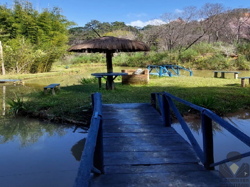 Fazenda à venda com 3 quartos, 32000m² - Foto 1