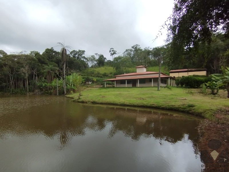 Fazenda à venda com 3 quartos, 121000m² - Foto 2