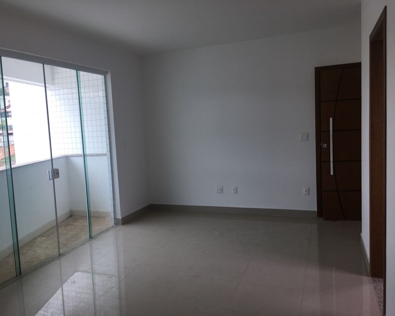 Apartamento à venda com 3 quartos, 88m² - Foto 2