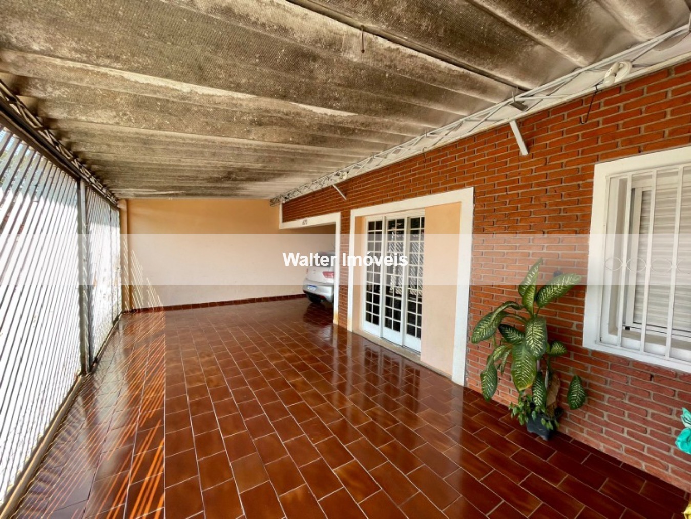 Casa à venda com 3 quartos, 200m² - Foto 2