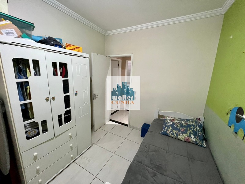 Casa à venda com 3 quartos, 200m² - Foto 7