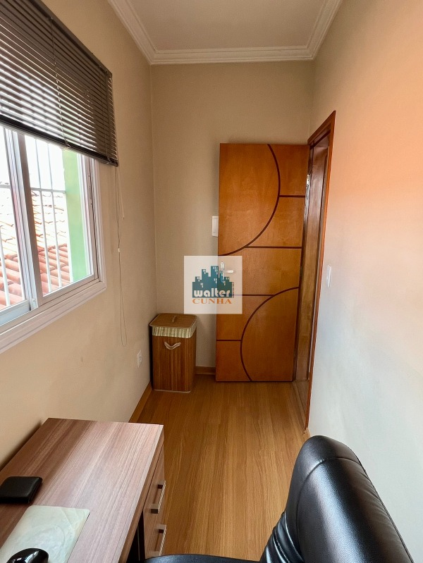 Casa à venda com 3 quartos, 200m² - Foto 16