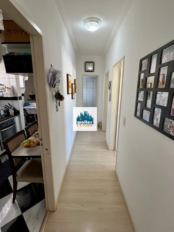 Apartamento à venda com 2 quartos, 57m² - Foto 4