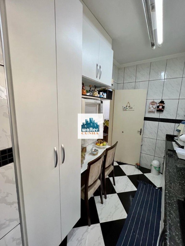 Apartamento à venda com 2 quartos, 57m² - Foto 11