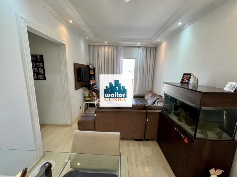 Apartamento à venda com 2 quartos, 57m² - Foto 1