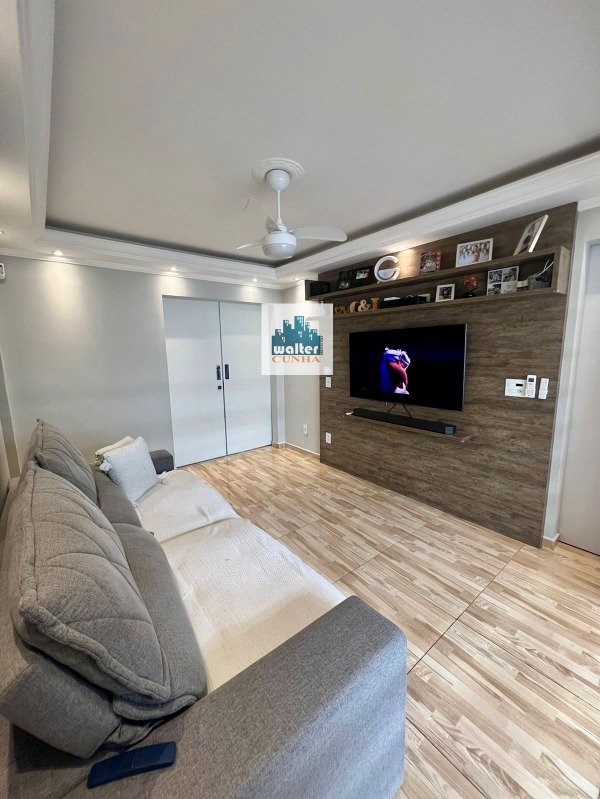 Casa à venda com 3 quartos, 150m² - Foto 1