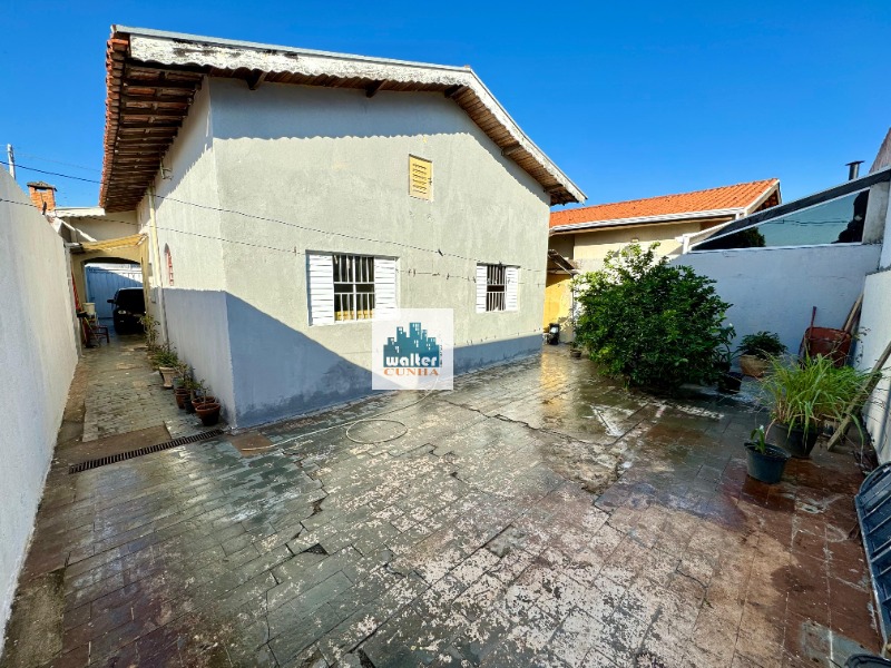 Casa à venda com 3 quartos, 250m² - Foto 18