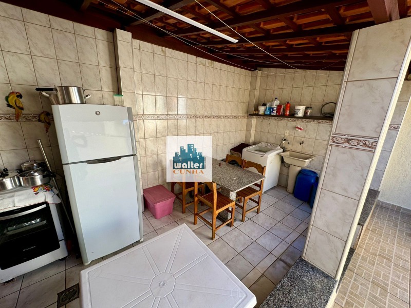 Casa à venda com 3 quartos, 100m² - Foto 18