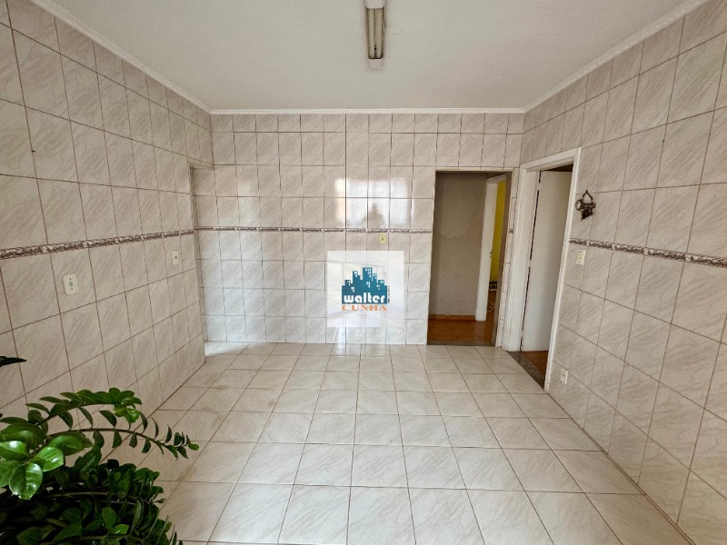 Casa à venda com 2 quartos, 170m² - Foto 14