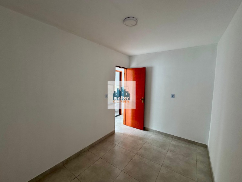 Casa à venda com 2 quartos, 90m² - Foto 8