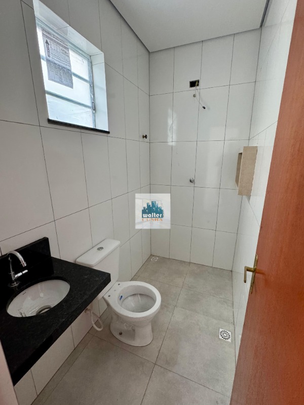 Casa à venda com 2 quartos, 90m² - Foto 12