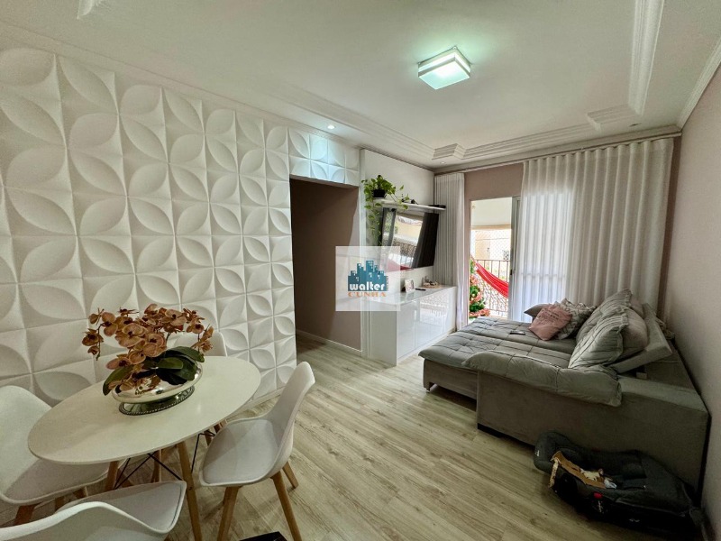 Apartamento à venda com 2 quartos, 57m² - Foto 1