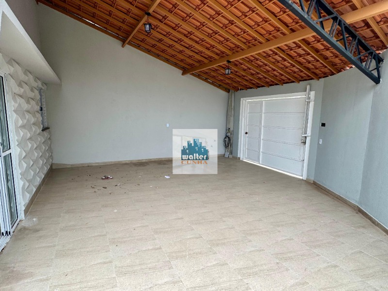 Casa à venda com 2 quartos, 90m² - Foto 4