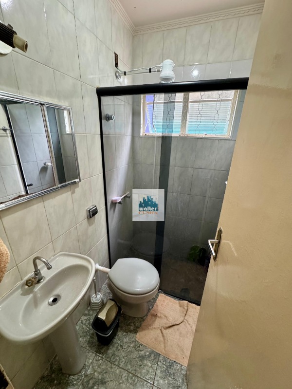 Casa à venda com 2 quartos, 140m² - Foto 4