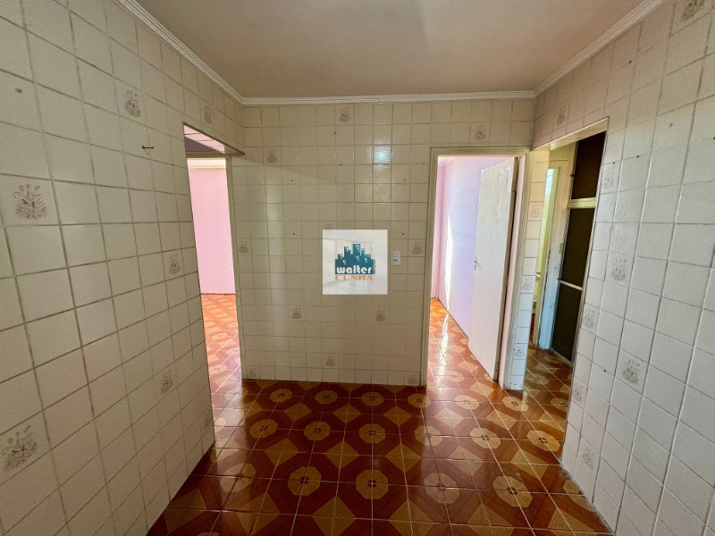 Apartamento à venda com 2 quartos, 43m² - Foto 3