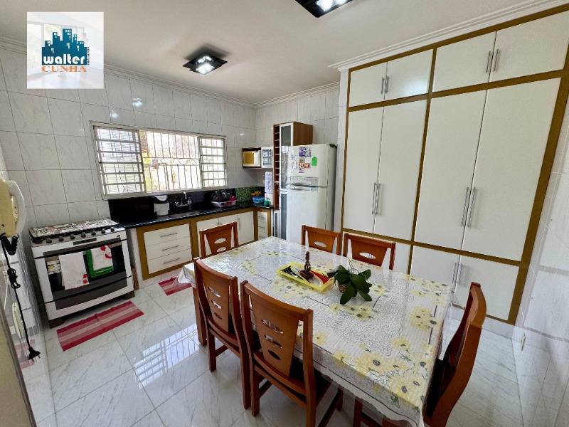 Casa, 3 quartos, 360 m² - Foto 2
