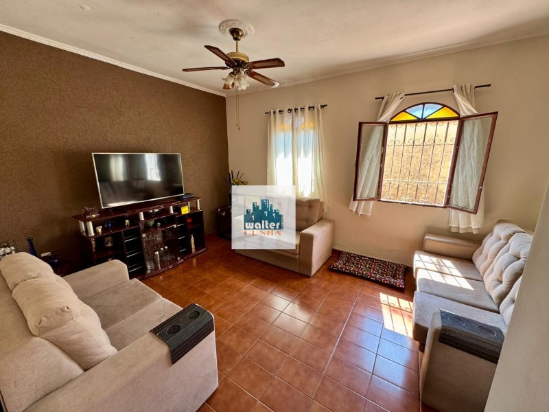 Casa, 3 quartos, 150 m² - Foto 1