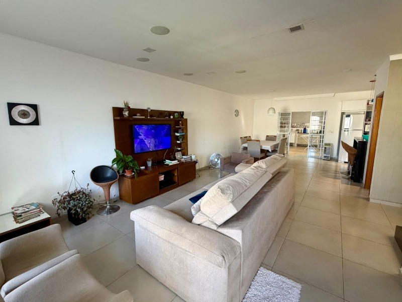Casa, 3 quartos, 200 m² - Foto 2