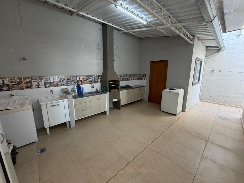 Casa, 3 quartos, 200 m² - Foto 12