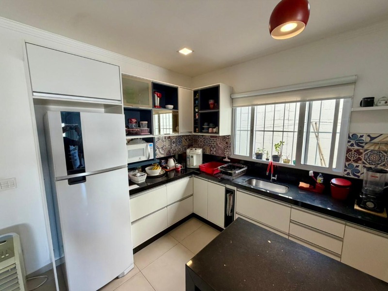 Casa, 3 quartos, 200 m² - Foto 9