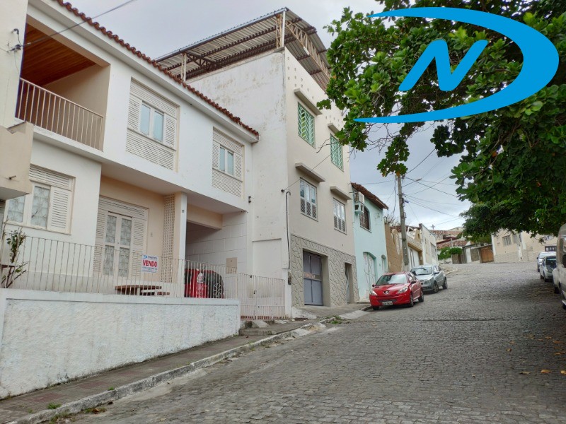 Casa à venda com 4 quartos, 294m² - Foto 3