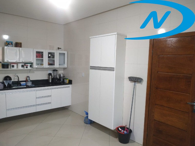 Casa à venda com 4 quartos, 249m² - Foto 11