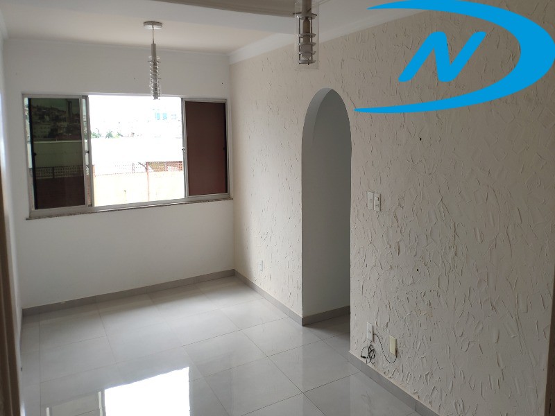 Apartamento à venda com 3 quartos, 84m² - Foto 2