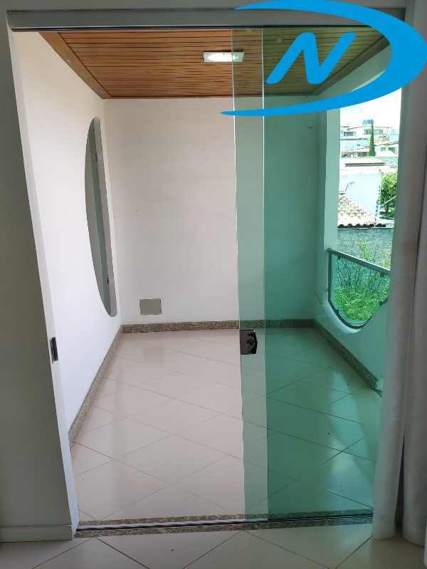 Casa à venda com 4 quartos, 246m² - Foto 22