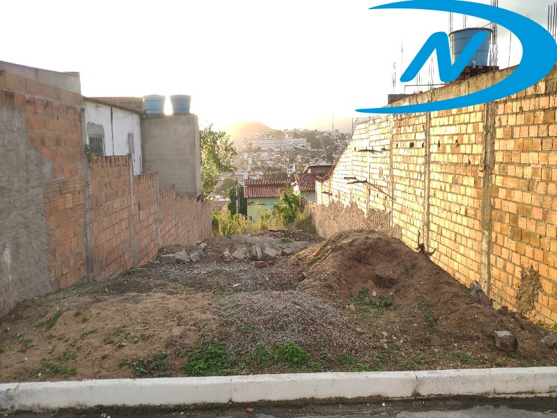 Terreno à venda, 200m² - Foto 1