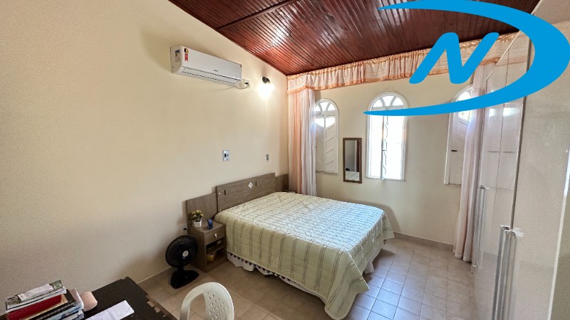 Casa à venda com 4 quartos, 267m² - Foto 6