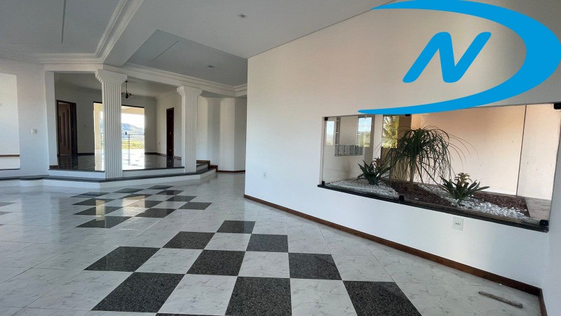 Casa para alugar com 4 quartos, 400m² - Foto 9