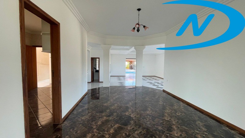 Casa para alugar com 4 quartos, 400m² - Foto 12