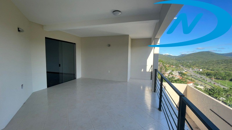 Casa para alugar com 4 quartos, 400m² - Foto 13