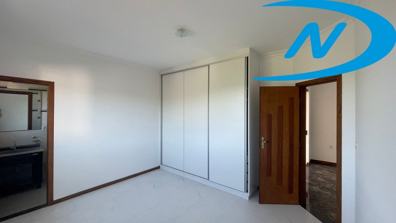 Casa para alugar com 4 quartos, 400m² - Foto 15