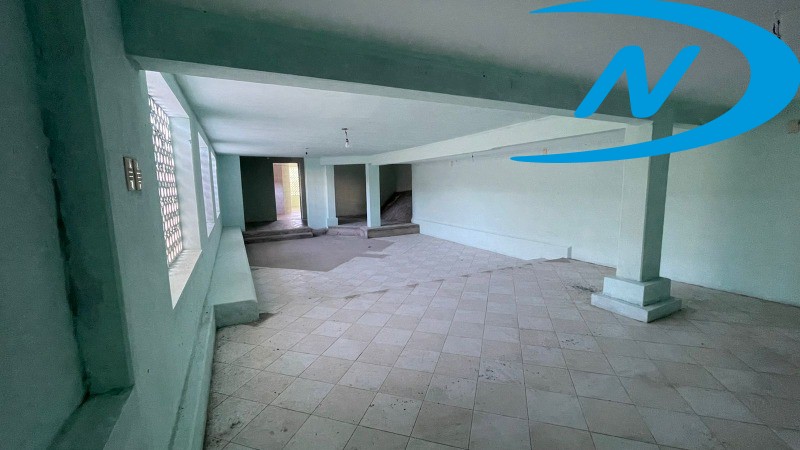 Casa para alugar com 4 quartos, 400m² - Foto 20