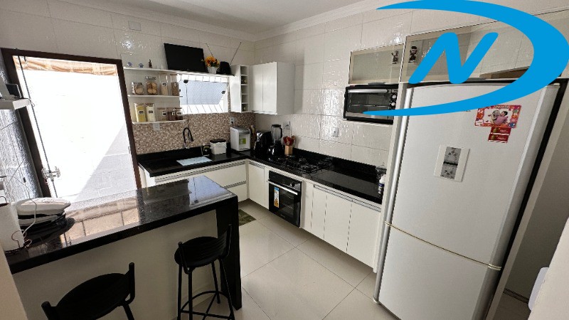 Casa à venda com 3 quartos, 262m² - Foto 11