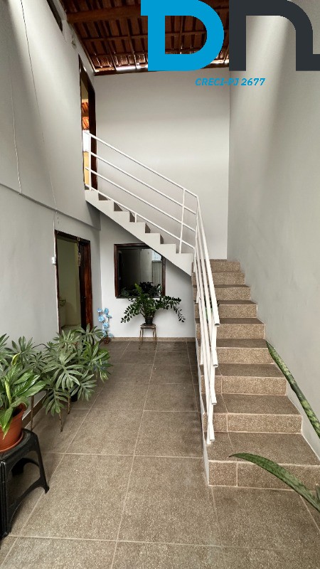 Casa à venda com 4 quartos, 200m² - Foto 13