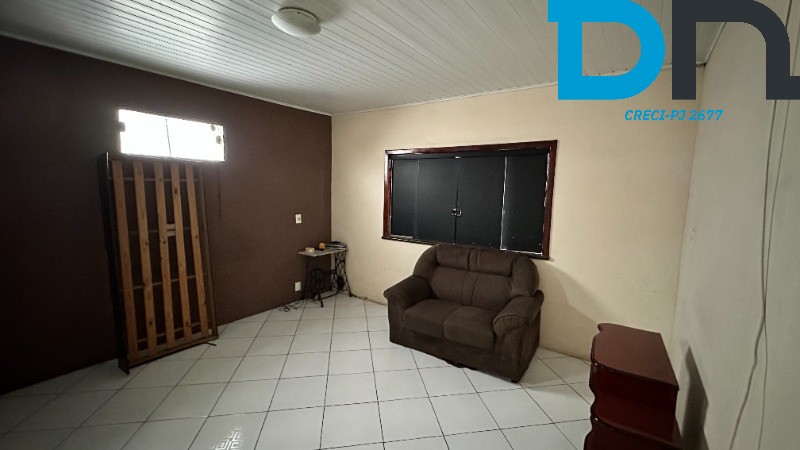 Casa à venda com 4 quartos, 200m² - Foto 15