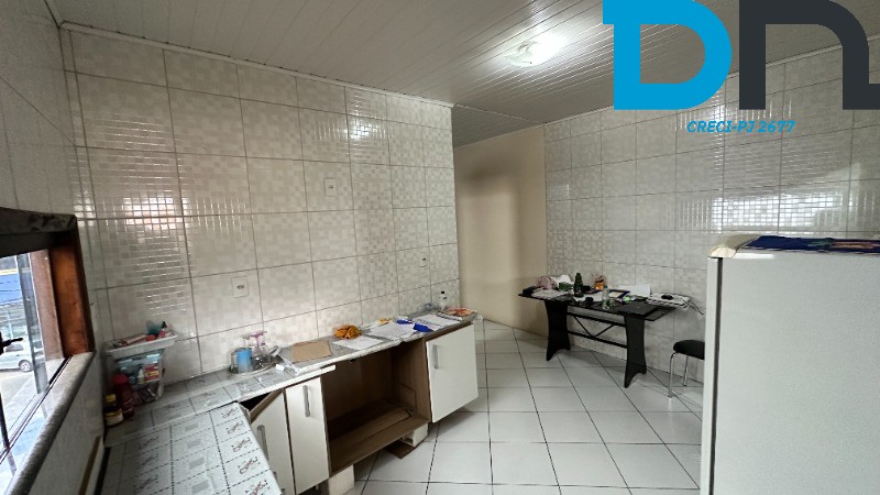 Casa à venda com 4 quartos, 200m² - Foto 14